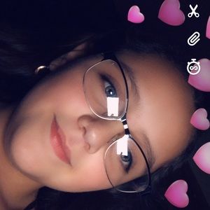 Meet your Posher, Alyssa ortega